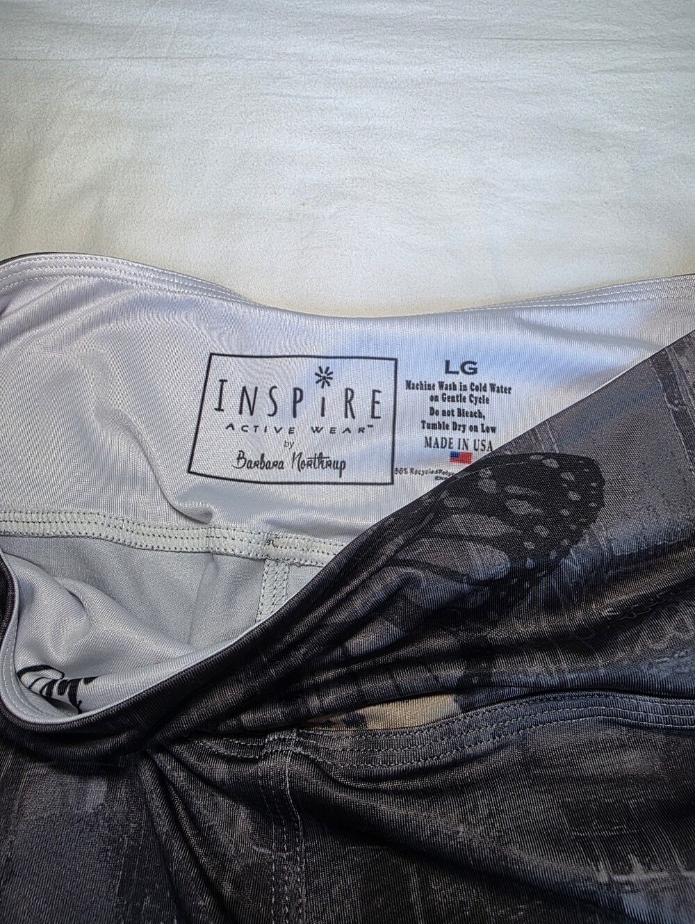 Inspire Gray Butterfly Print Womens Active Crop Leggings Size Large - Picture 4 of 9